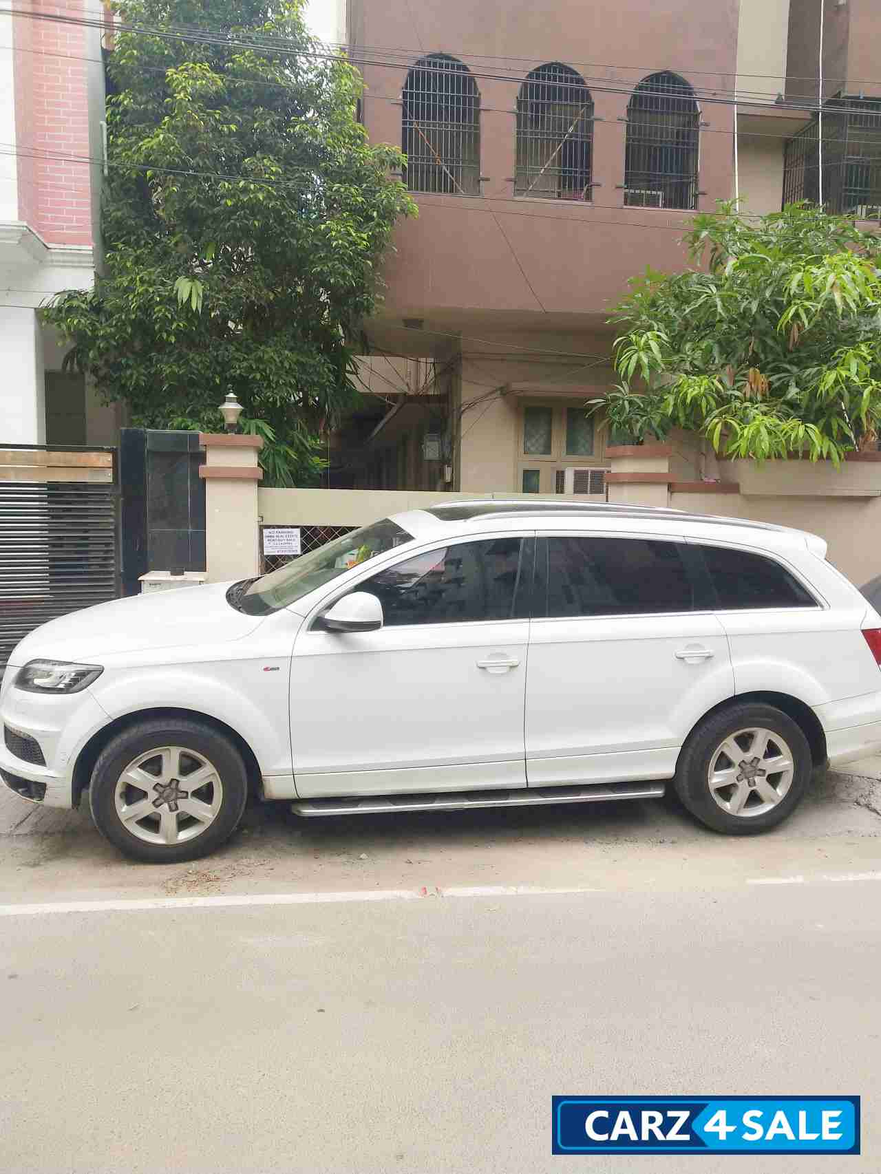 Audi Q7 35 TDI Premium Plus Sunroof