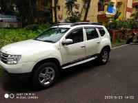 Pearl White Renault Duster 110 PS Diesel RxZ
