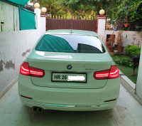 White BMW 3-Series 320d Luxury Line