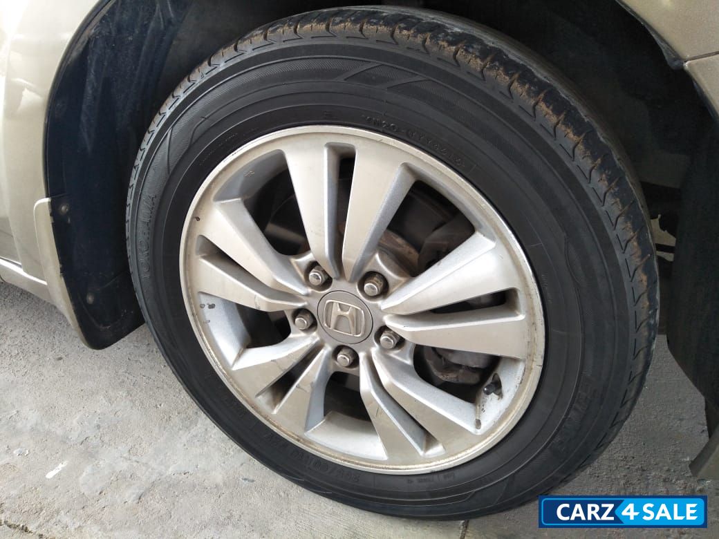 Tan Honda Accord 2.4 iVtec AT