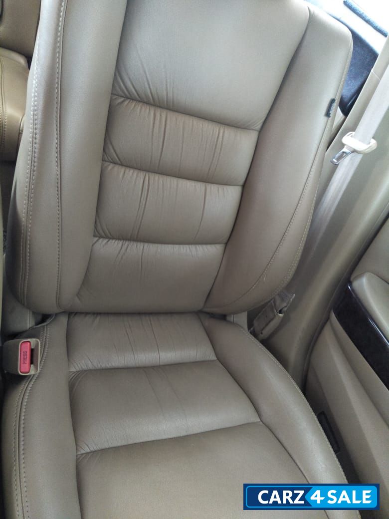 Tan Honda Accord 2.4 iVtec AT