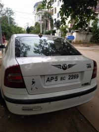 White Skoda Laura Ambiente 1.8 TSI