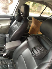 White Skoda Laura Ambiente 1.8 TSI