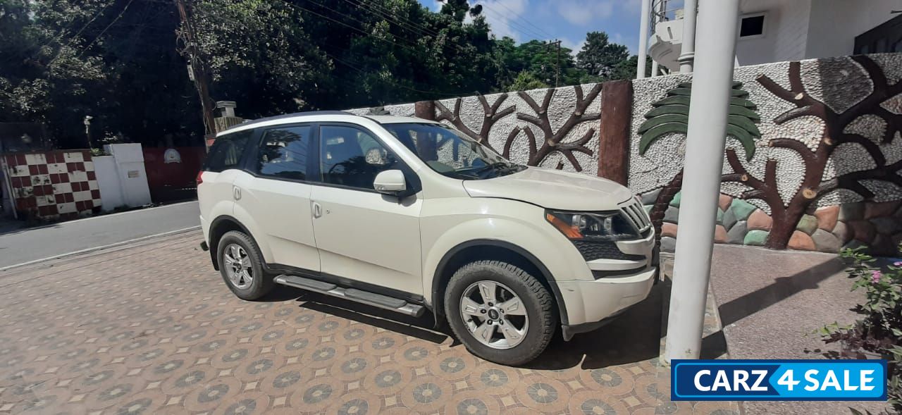 Mahindra XUV 500 W8 2WD