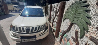 Mahindra XUV 500 W8 2WD