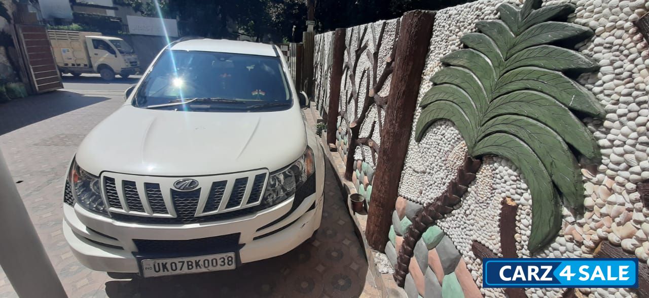 Mahindra XUV 500 W8 2WD