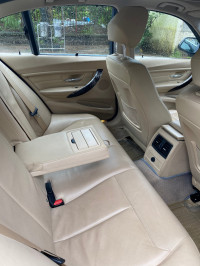 Black BMW 3-Series 320d GT Luxury Line