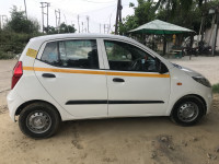 White Hyundai i10 1.1 Magna