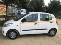 White Hyundai i10 1.1 Magna
