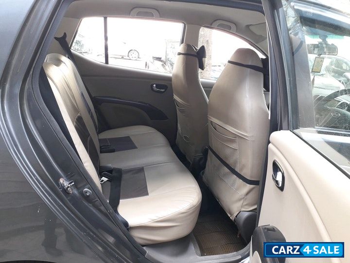 Carbon Grey Hyundai i10