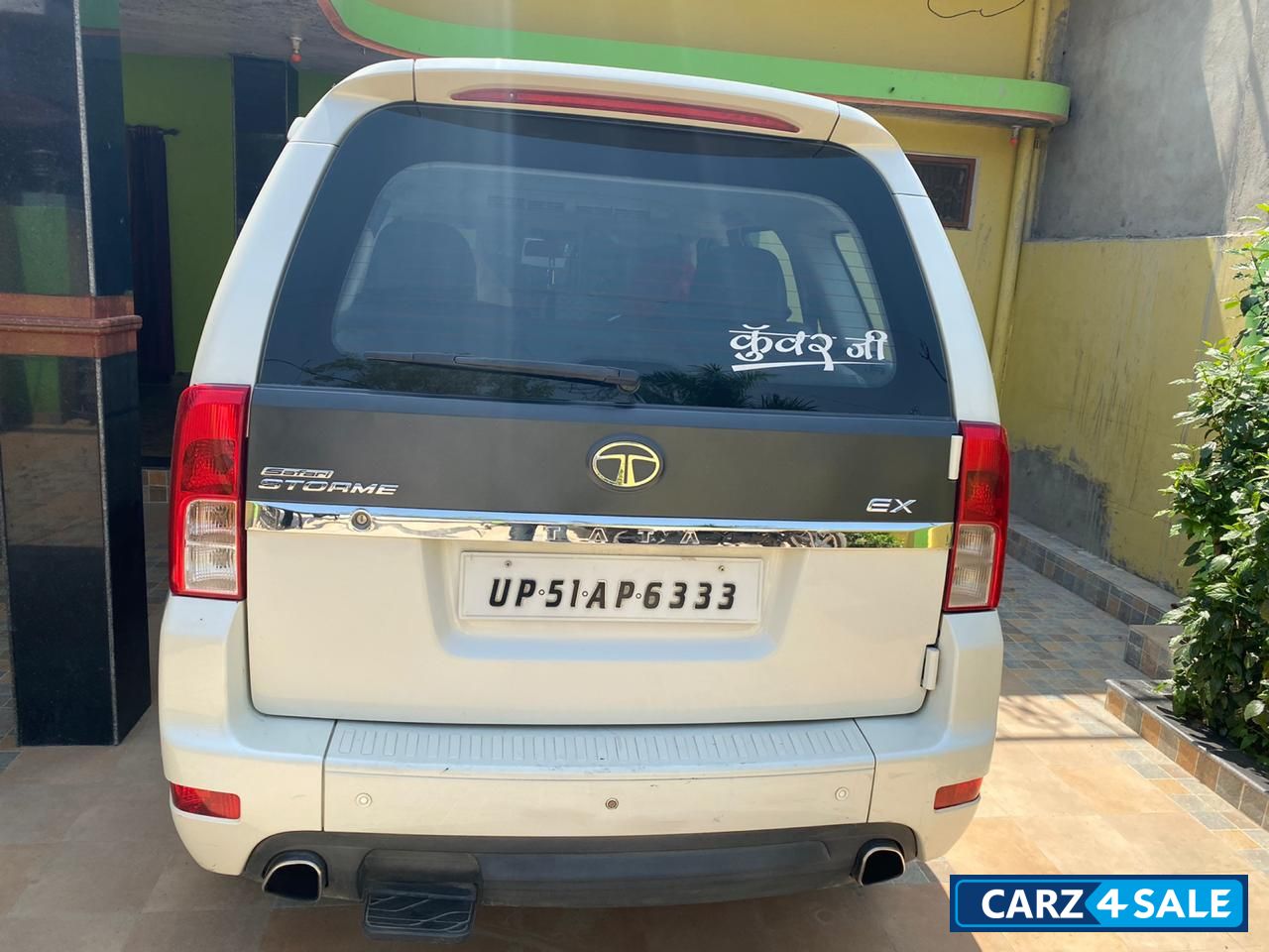Tata Safari