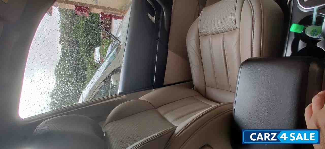 Mahindra XUV 500 AT W10 DIESEL