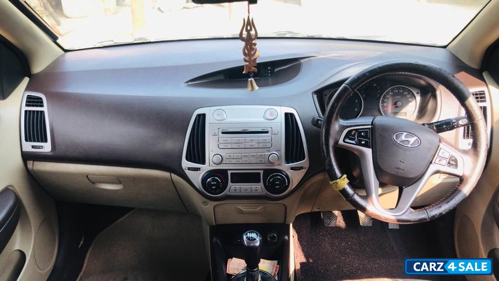 Hyundai i20 Sportz 1.4 CRDi