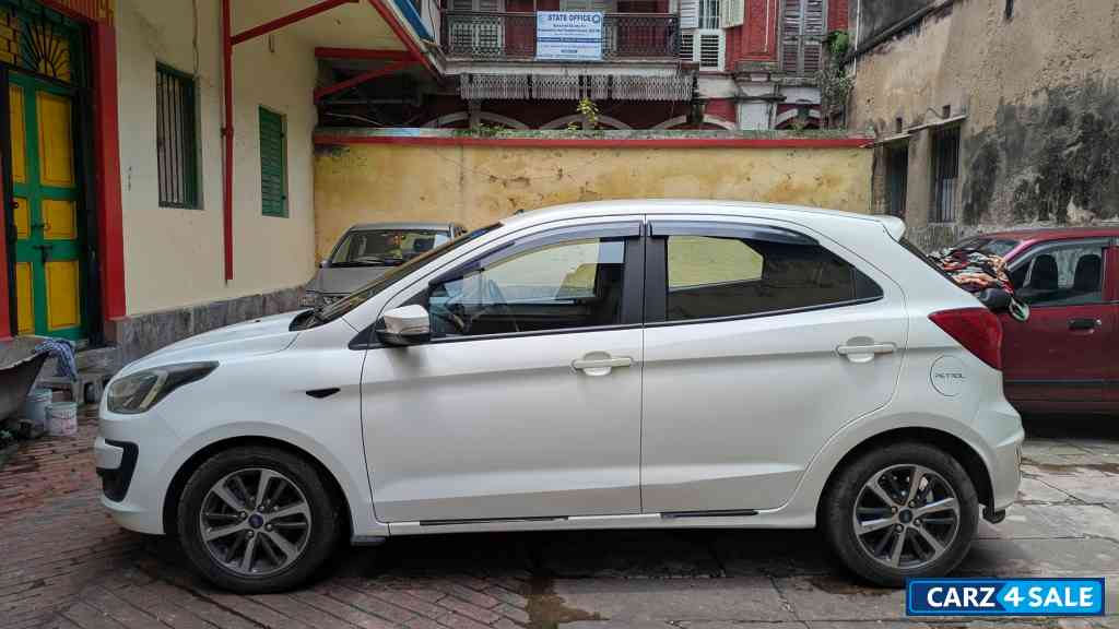 Diamond White Ford Figo Titanium BS6