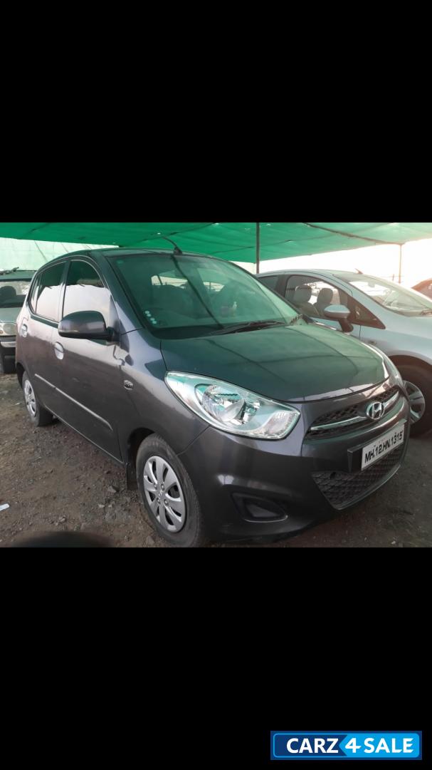 Grey Hyundai i10 1.2 Sportz