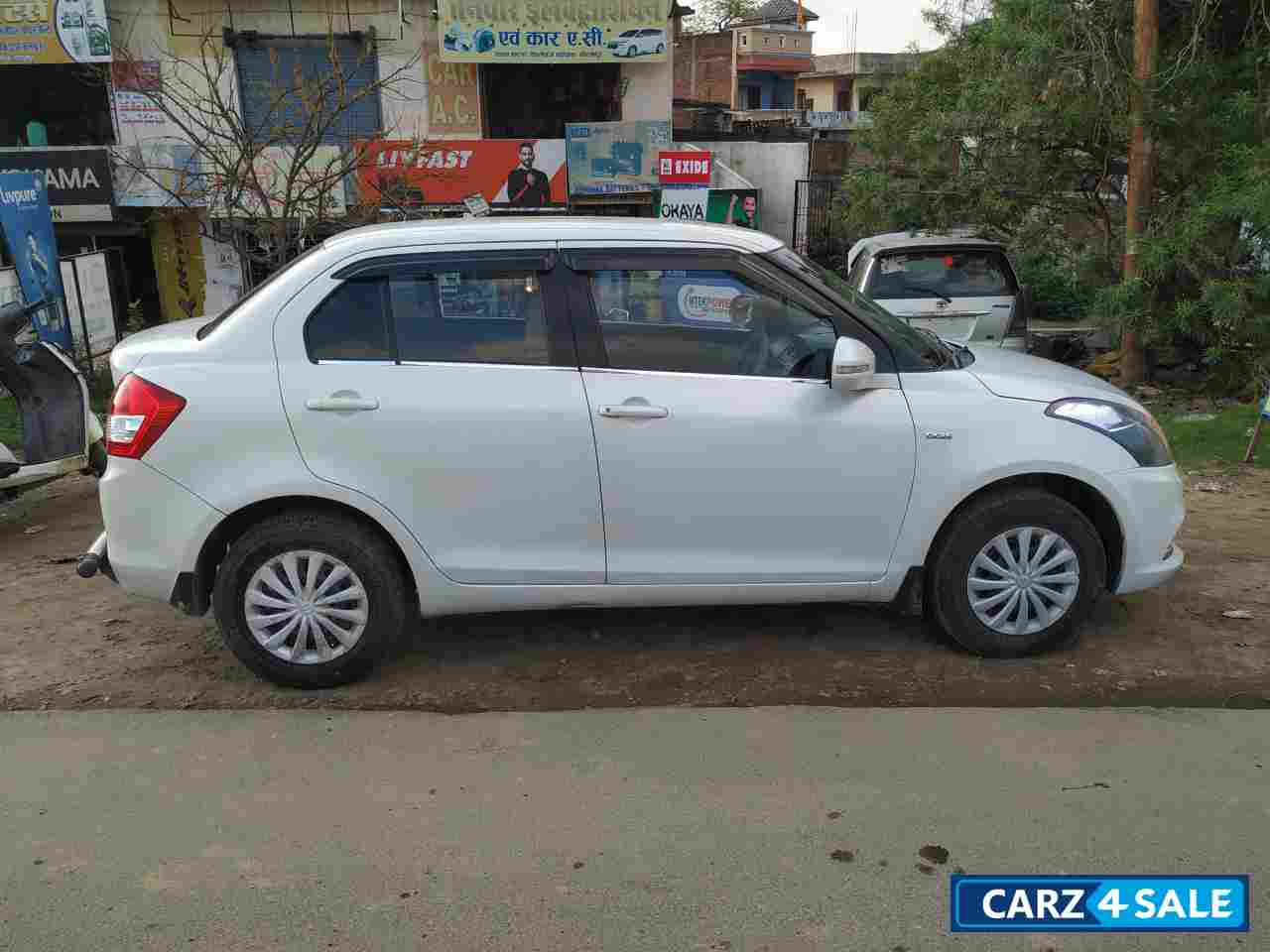 White Maruti Suzuki Dzire VDI Diesel