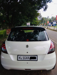 Pearl Arctic White Maruti Suzuki Swift VDi ABS BS-IV
