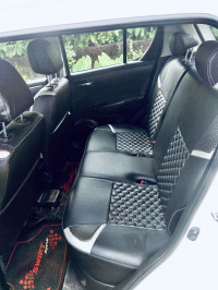 Pearl Arctic White Maruti Suzuki Swift VDi ABS BS-IV