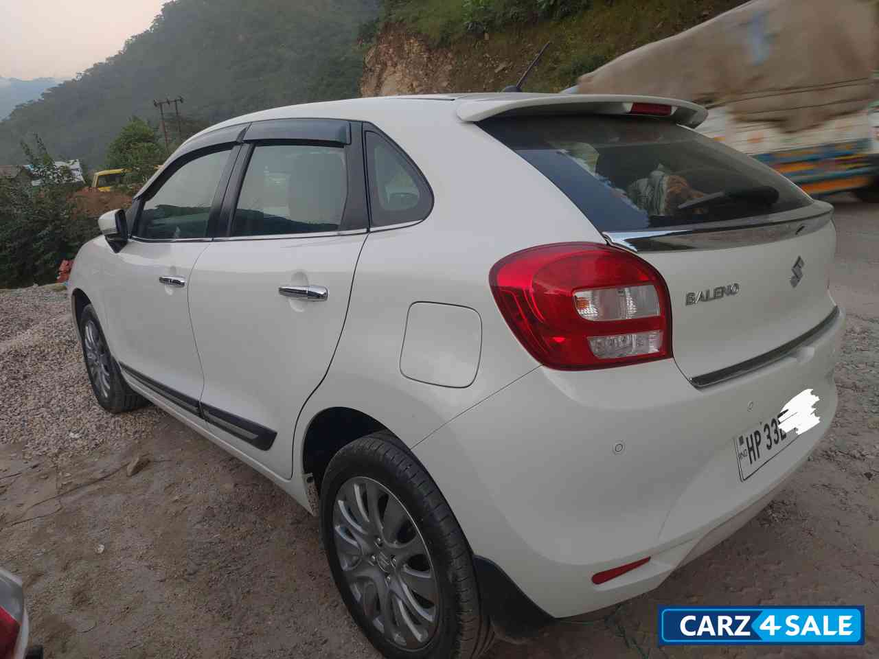 Arctic White Maruti Suzuki Baleno