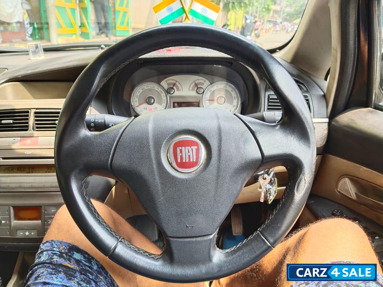 Black Fiat Linea Emotion 1.3L Multijet Diesel