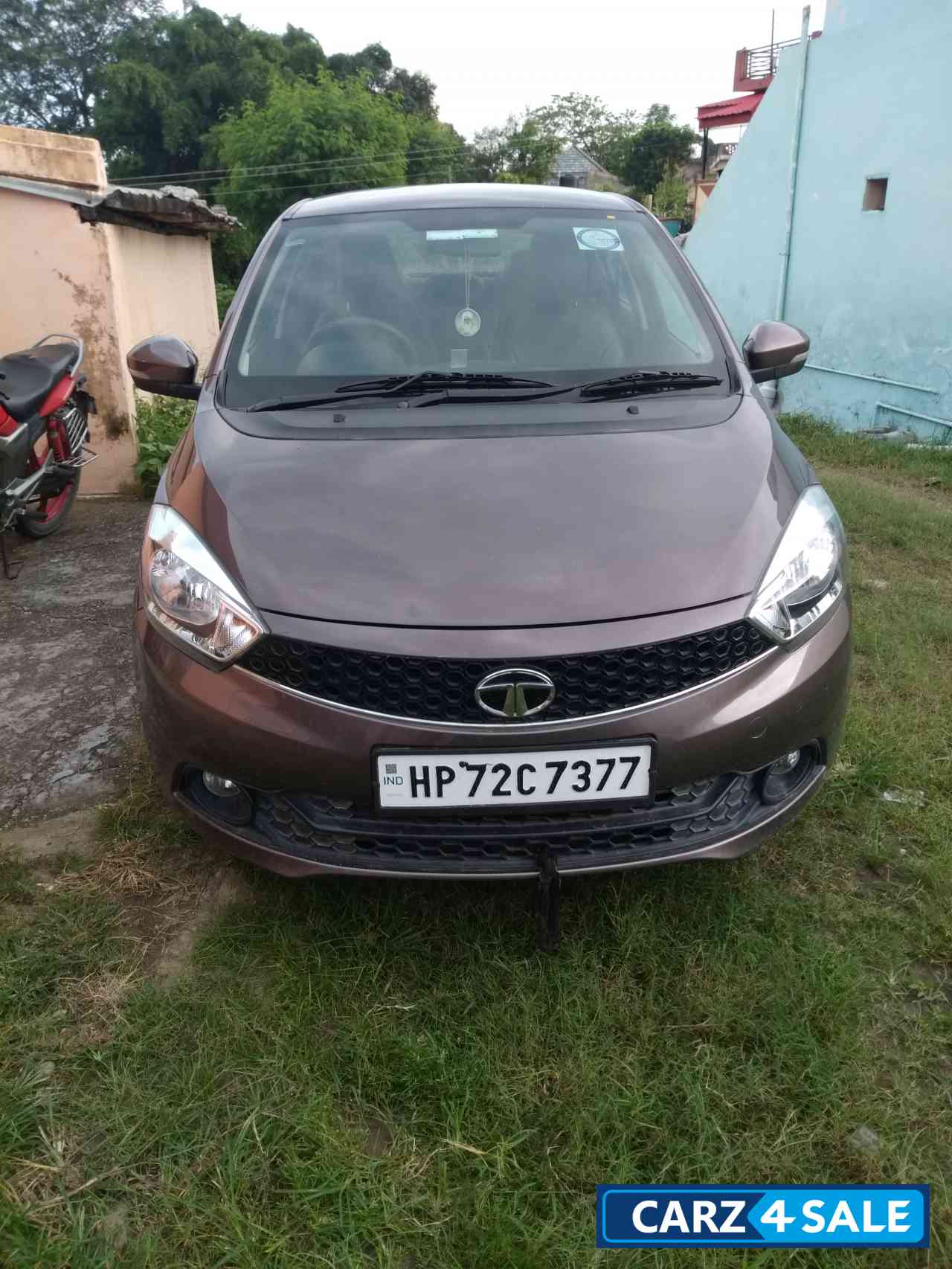 Tata Tigor Petrol