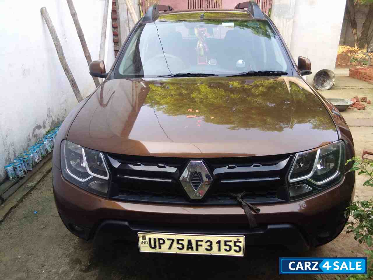 Woodland Brown Renault Duster RXS 85PS Diesel