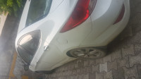 White Hyundai Verna VERNA1.6 CRDI SX