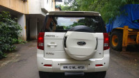 Mahindra TUV300 T8