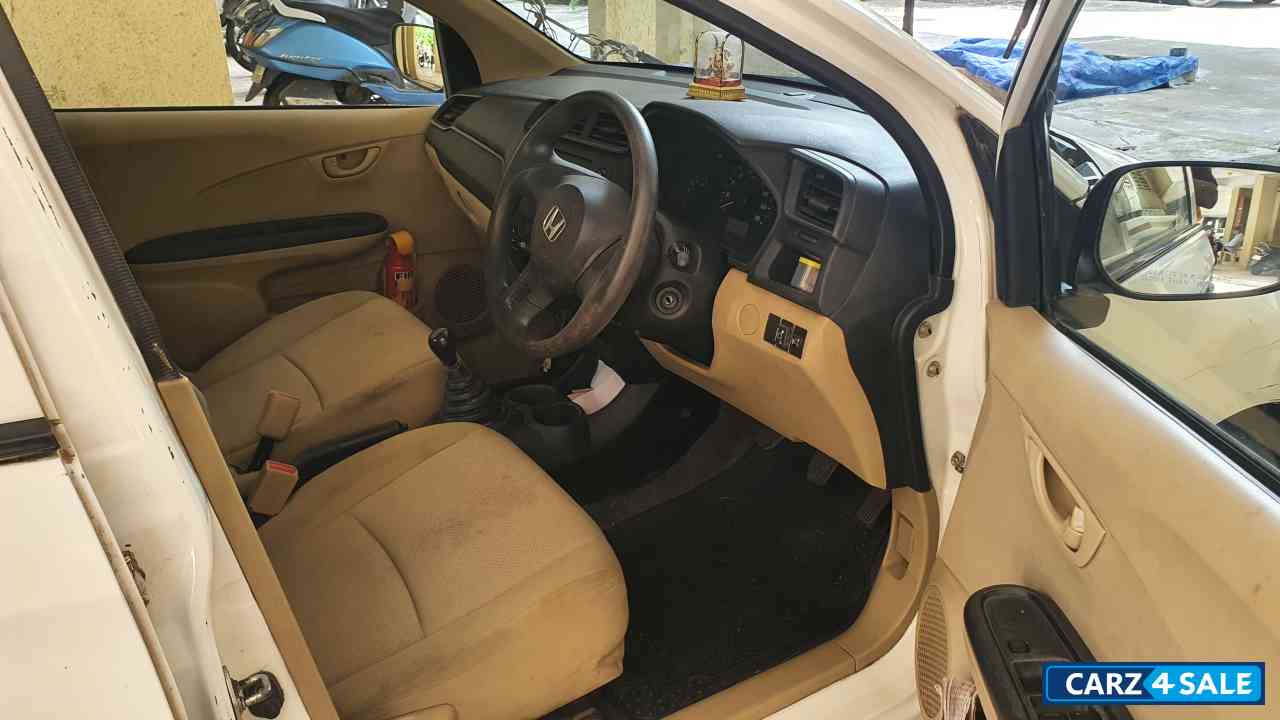 White Honda Amaze i-VTEC PETROL + CNG