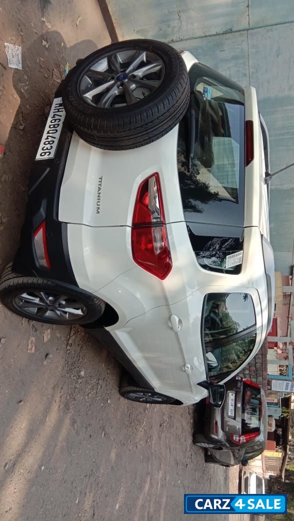 Ford EcoSport 1.5 Petrol Titanium MT Ford EcoSport 1.5 Petrol Titanium MT