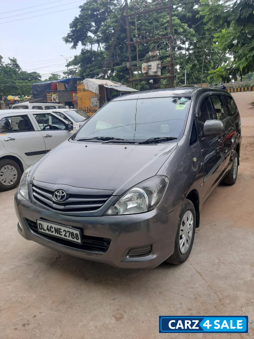 Toyota Innova 2.5 G 7 STR BS-III