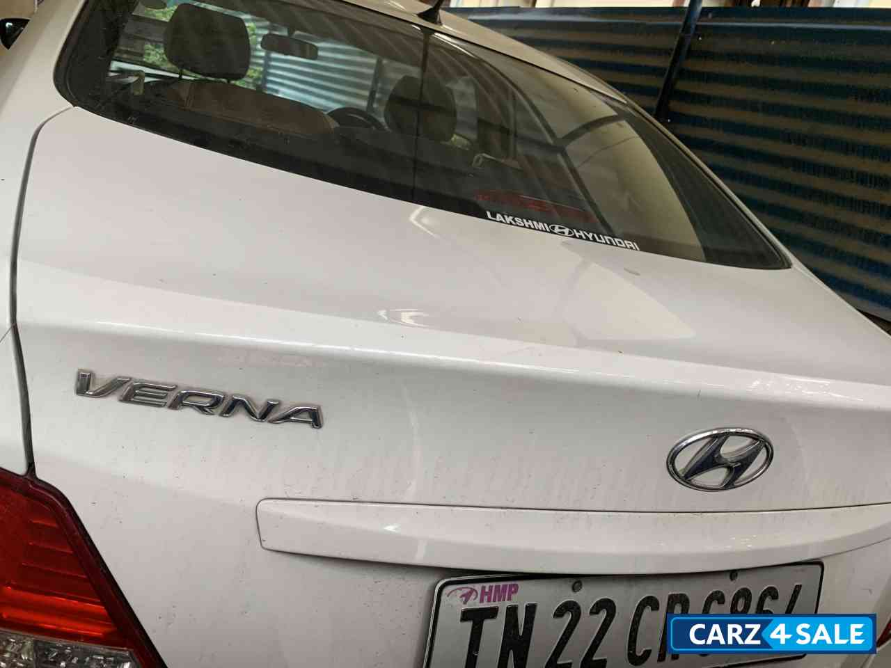 Hyundai Verna 1.4L U2 CRDi 6 Speed MT