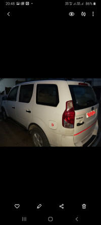 White Mahindra Xylo H4 ABS Airbag BS IV
