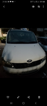 White Mahindra Xylo H4 ABS Airbag BS IV