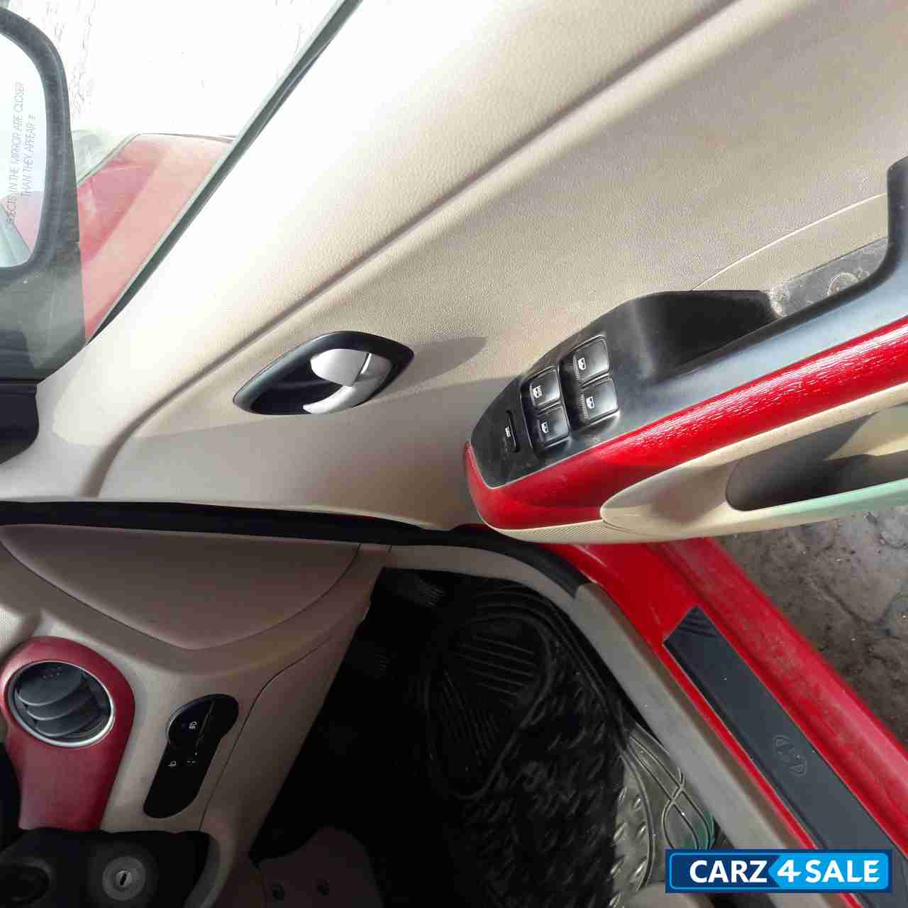 Red Hyundai i10 1.2 Sportz