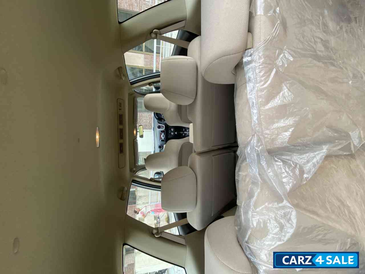 Silver Metallic Honda Mobilio V Diesel