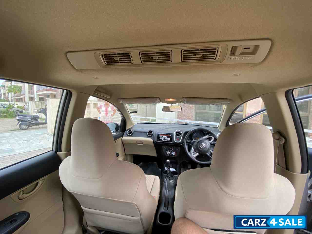 Silver Metallic Honda Mobilio V Diesel