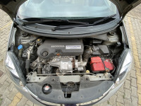 Silver Metallic Honda Mobilio V Diesel