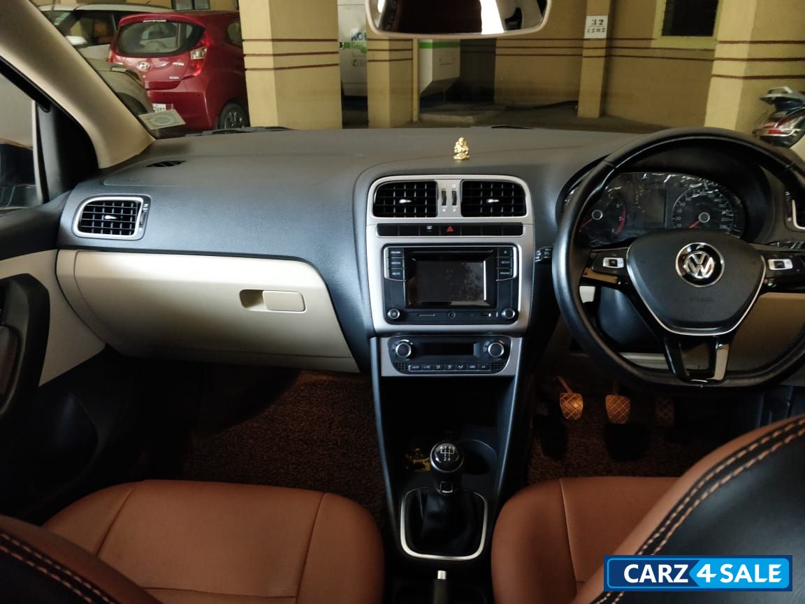 Volkswagen Polo Highline1.2L P