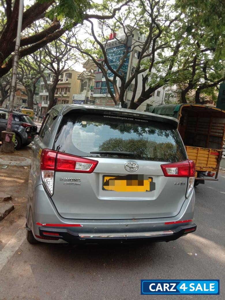 Toyota Innova Crysta 2.4 GX MT 8 Seater Diesel