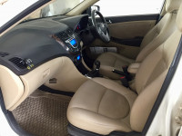 White Hyundai Verna EX 1.4L U2 CRDi Diesel