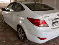 White Hyundai Verna EX 1.4L U2 CRDi Diesel