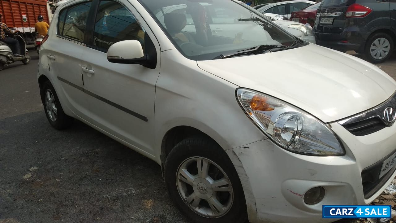 Hyundai i20 Asta Optional with Sunroof 1.2