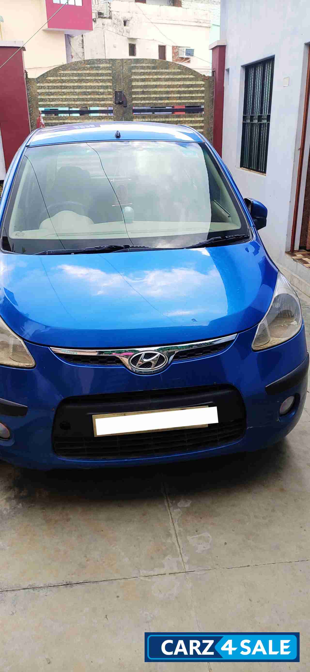 Blue Hyundai i10 1.1 Magna