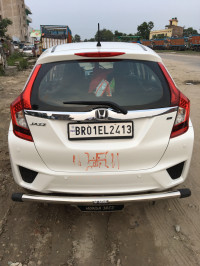 Pearl White Honda Jazz VX CVT Petrol