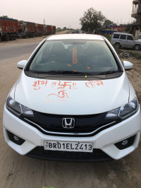 Pearl White Honda Jazz VX CVT Petrol