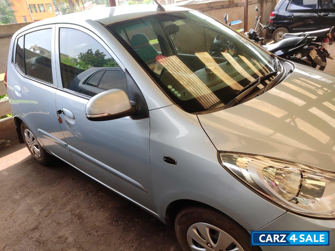 Ice Silver Hyundai Grand i10 Sportz 1.2 Kappa Dual VTVT Petrol