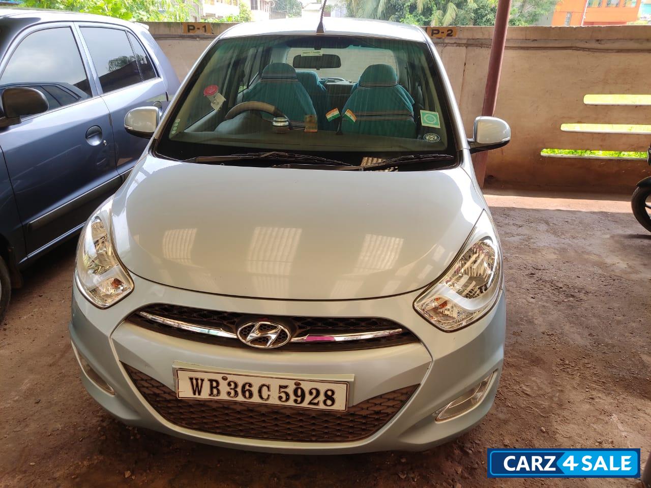 Ice Silver Hyundai Grand i10 Sportz 1.2 Kappa Dual VTVT Petrol