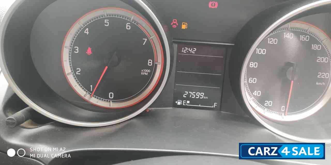 Maruti Suzuki Swift VXi 1.2 BS-IV