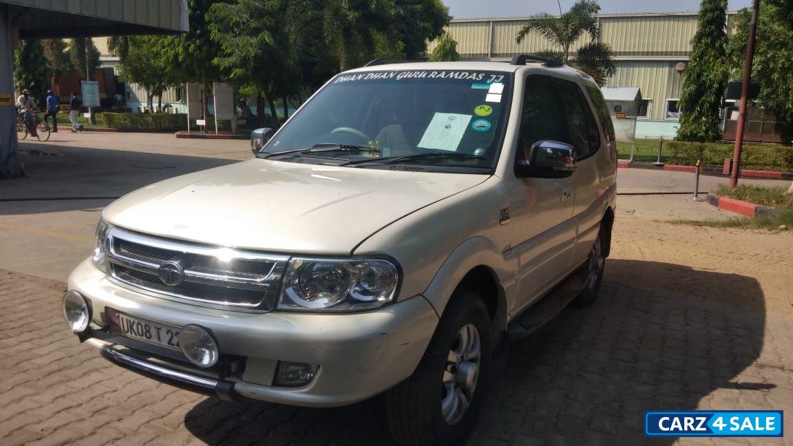 White Tata Safari Storme VX 4x2 BS4